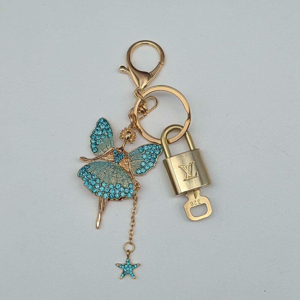 LV Gold Padlock Authentic 🔑 Luxury Bag Charm w/ Unbranded Fairy Keychain - Picture 7 of 8